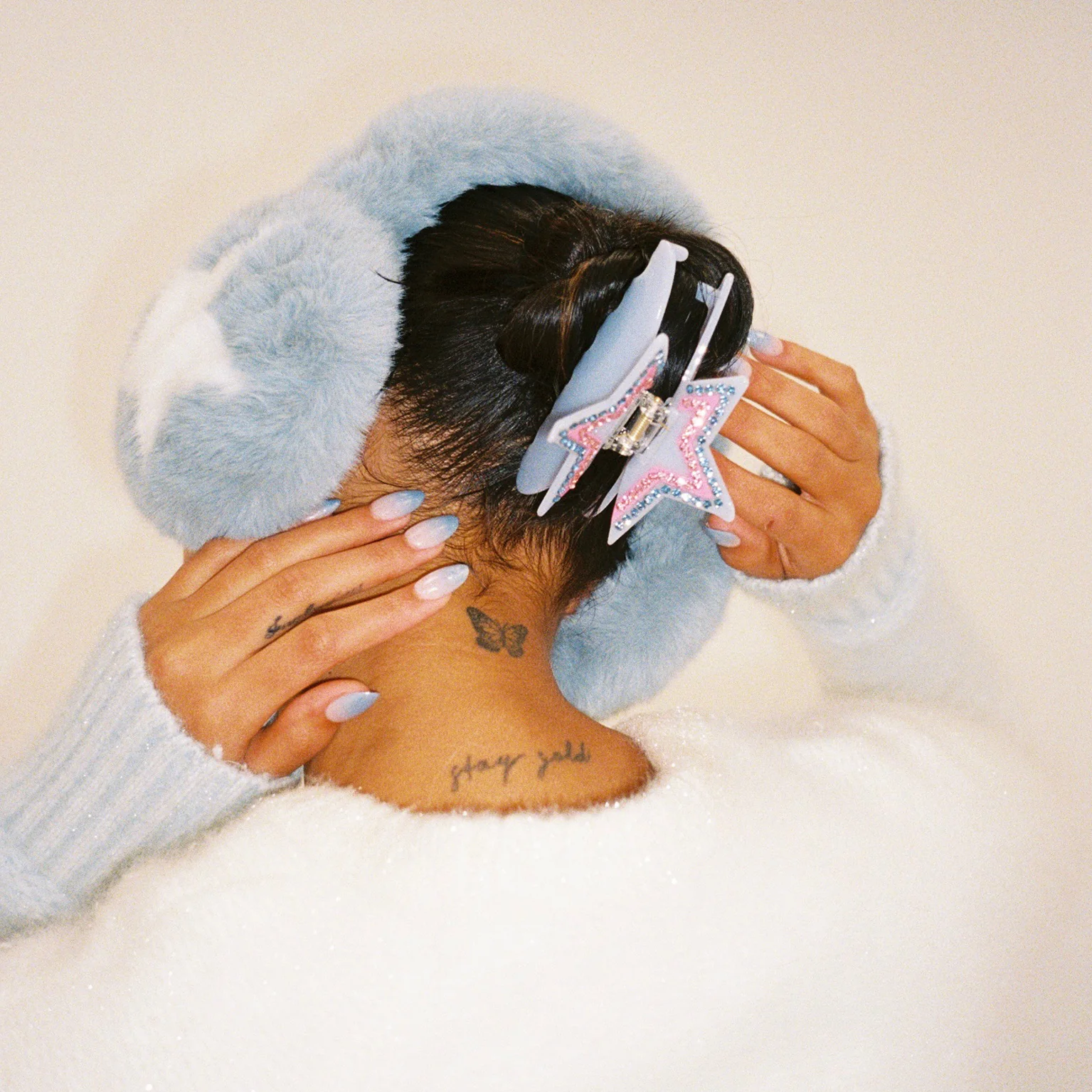 Sugar Muffs in Winter Dream - Image 4